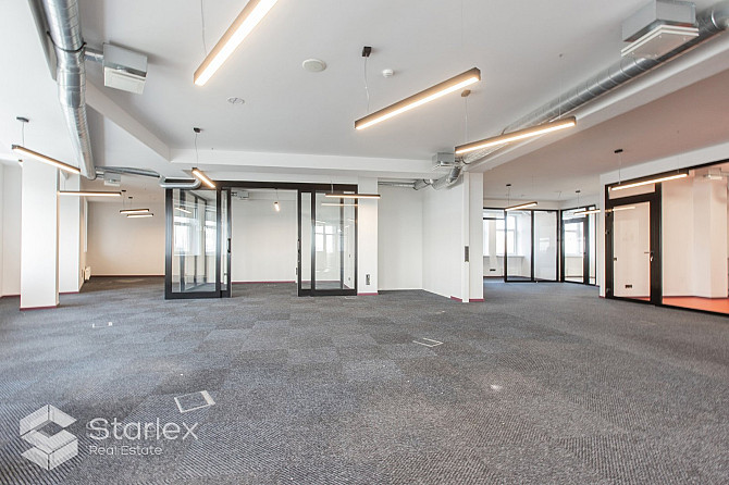 Iznomā biroju ar gleznainu skatu uz Daugavu. Kopējā platība 254 m2.Birojs izvietots ēkas Rīga - foto 14