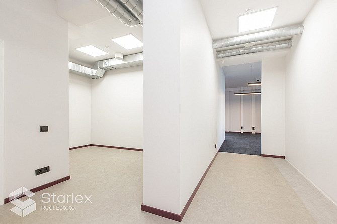 Iznomā biroju ar gleznainu skatu uz Daugavu. Kopējā platība 254 m2.Birojs izvietots ēkas Rīga - foto 6