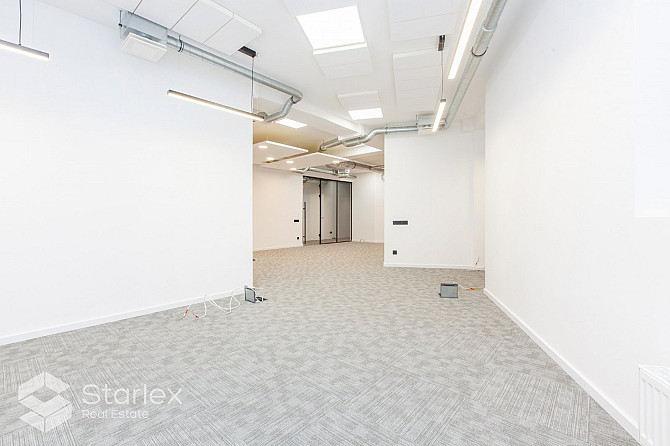 Gaumīgs birojs ar gleznainu skatu uz Daugavu. Kopējā platība 341 m2.Birojs izvietots ēkas Rīga - foto 9