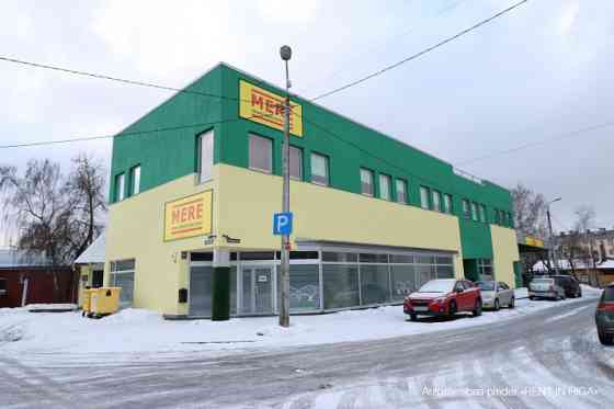 Clean and dry premises available for rent.  + Ceiling height: 2.4 m + Separate entrance from the str Рига