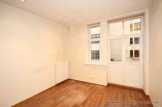 Biroja centrā. Telpas pēc kapitālā remonta;  Pieejas no 02.2026.  + 1. stāvs. + Platība sastāv no pr Рига