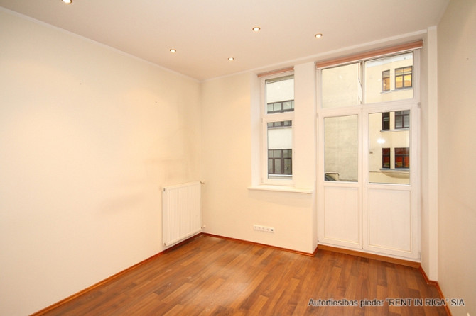 Biroja centrā. Telpas pēc kapitālā remonta;  Pieejas no 02.2026.  + 1. stāvs. + Platība sastāv no pr Рига - изображение 5