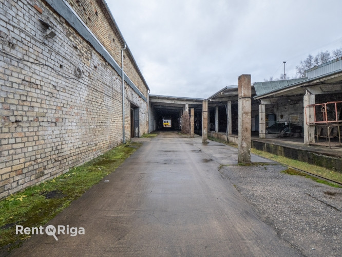 Сдаются складские помещения по адресу ул. Бuļļu 45.  Склад разделён на две части: Рига - изображение 7