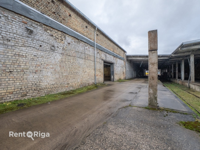 Сдаются складские помещения по адресу ул. Бuļļu 45.  Склад разделён на две части: Рига - изображение 9