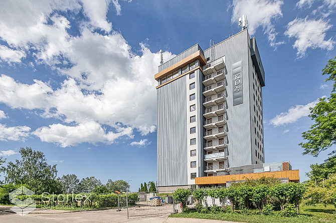 Iegādei pieejams dzīvoklis tikko renovētajā mājā ar lielisku skatu uz Pētersalas un Rīga - foto 3