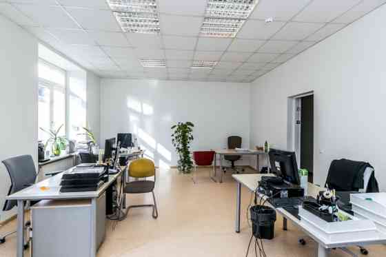 Сдаются в аренду офисные помещения в активном центре Риги, в престижном здании в Рига