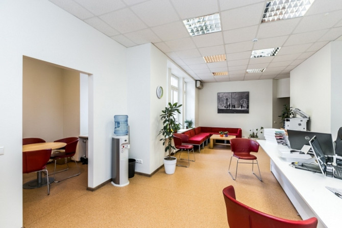 Сдаются в аренду офисные помещения в активном центре Риги, в престижном здании в Рига - изображение 2