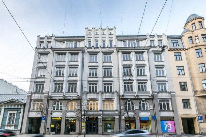 Сдаются в аренду офисные помещения в активном центре Риги, в престижном здании в Рига - изображение 1