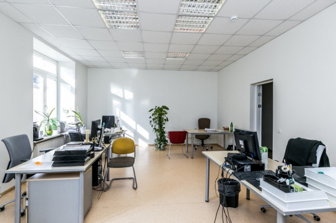 Сдаются в аренду офисные помещения в активном центре Риги, в престижном здании в Рига - изображение 5