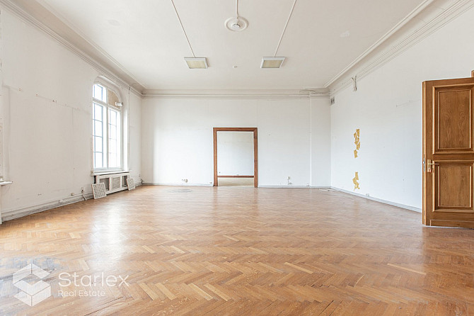 Iznomā īpašumu ekskluzīvā vietā Rīgas centrā  Raiņa bulvārī 7.Raiņa bulvārī 7 atrodas divstāvu mūra  Рига - изображение 14