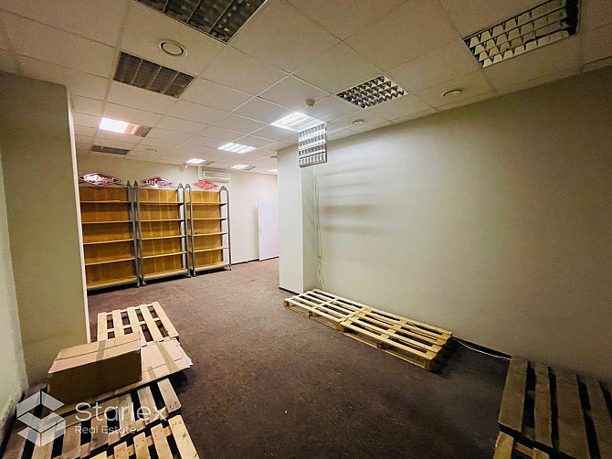 Iznomā tirdzniecības telpas Vecrīgā, Teātrā ielā 12 (Teātra/Vaļņu ielu krustojums).
Fasādes ēka, 1.  Рига - изображение 14