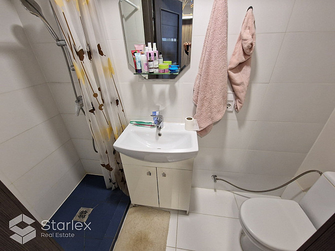 Iespēja iegādāties lielisku dzīvokli ciešā Vecrīgas tuvumā tikko izremontētā jaunajā Rīgas rajons - foto 11