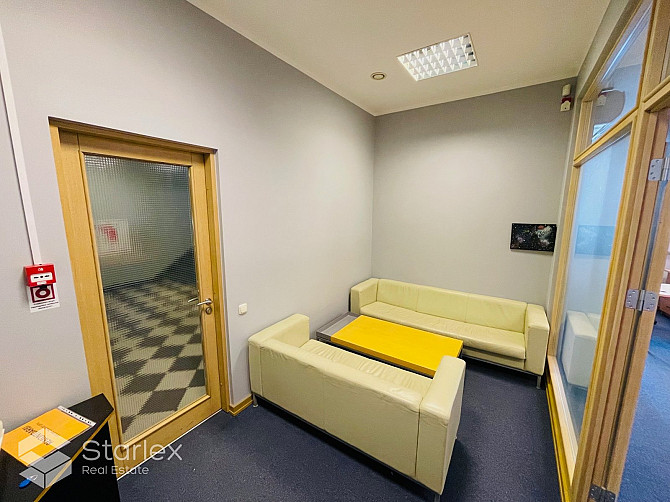 Iznomā biroju divos līmeņos ar plašu privāto terasi Mārupē.  Kopēja platība 482 m2  Birojs Mālpils pagasts - foto 8