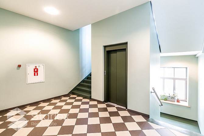 Iznomā biroju divos līmeņos ar plašu privāto terasi Mārupē.  Kopēja platība 482 m2  Birojs Mālpils pagasts - foto 15