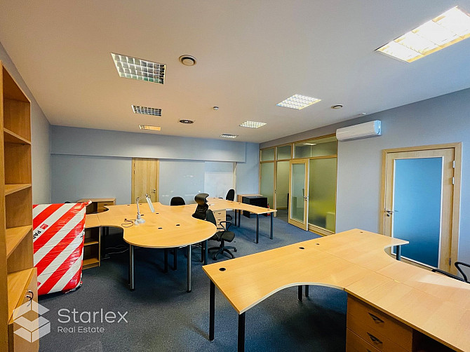 Iznomā biroju divos līmeņos ar plašu privāto terasi Mārupē.  Kopēja platība 482 m2  Birojs Mālpils pagasts - foto 5