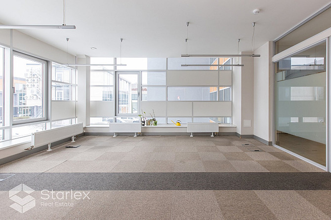 Iznomā biroju divos līmeņos ar plašu privāto terasi Mārupē.  Kopēja platība 482 m2  Birojs izvietots Малпилская вол. - изображение 7