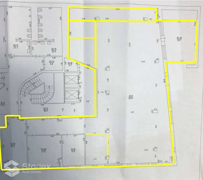 Nomai tiek piedāvātas 392 m2 plašas biroja telpas ar skatu uz Daugavu. Birojs atrodas ēkas 3. stāvā. Рига - изображение 10