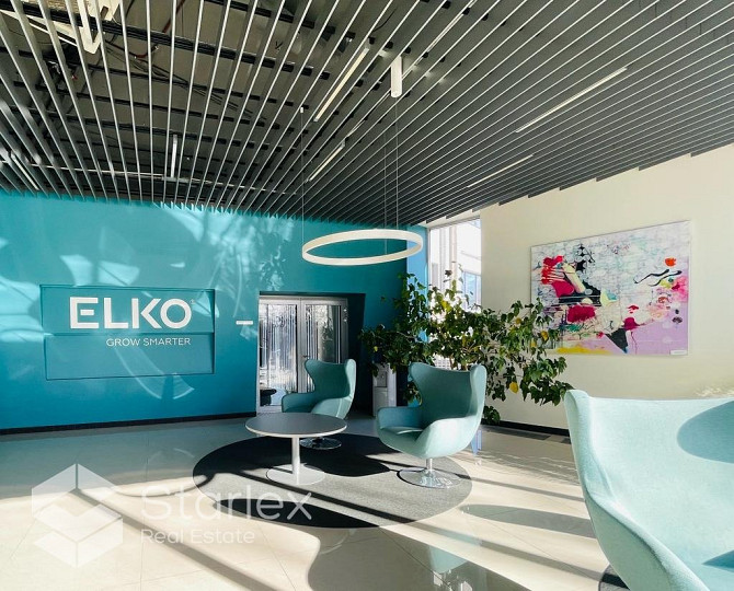 Nomai tiek piedāvātas 392 m2 plašas biroja telpas ar skatu uz Daugavu. Birojs atrodas ēkas 3. stāvā. Рига - изображение 2