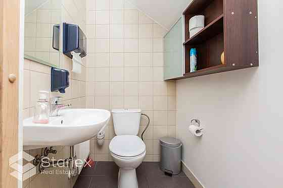 Iznomā biroja telpas prestižā vietā Vecrīgā, Audēju ielā 8.
Ēka celta 1790. gadā - arhitekts Kristof Рига