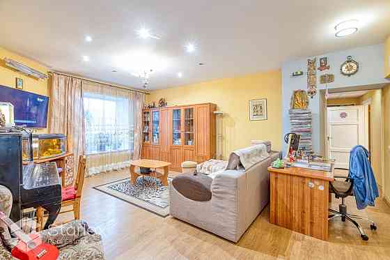 Просторная 84 кв.м. м. трехкомнатная квартира в хорошем месте - улица Бирзниека Рига