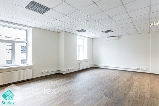 Iznomā mansarda biroju Rīgas centrā, Krišjāņa Barona ielā 5.
Fasādes ēka, 4. stāvs (ir lifts), ieeja Рига - изображение 7