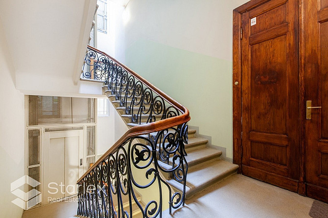 Iznomā mansarda biroju Rīgas centrā, Krišjāņa Barona ielā 5.
Fasādes ēka, 4. stāvs (ir lifts), ieeja Рига - изображение 12