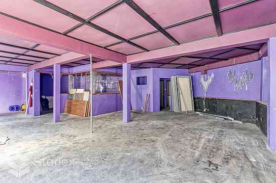 Сдаются помещения в отдельно стоящем здании, на огороженной территории, по улице Рига