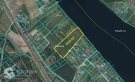 Pārdod zemes gabalu ar platību 3,9 ha pirmajā līnijā no Daugavas ciematā Alejas, Ķekavas novadā. Rob Ķekavas pagasts