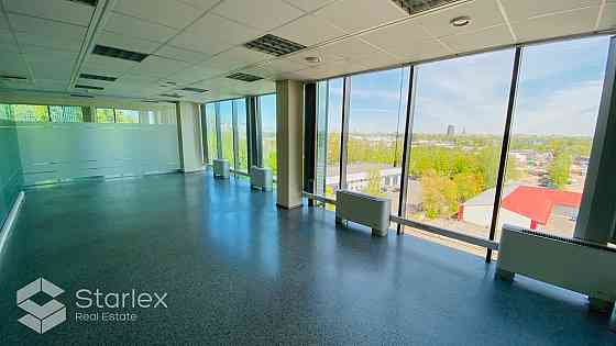 Светлое, современное офисное помещение класса А. Высококлассное офисное здание. Рига