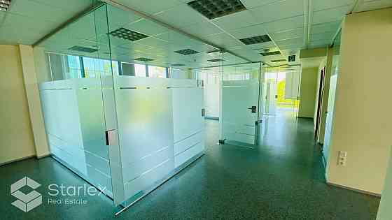 Светлое, современное офисное помещение класса А. Высококлассное офисное здание. Рига
