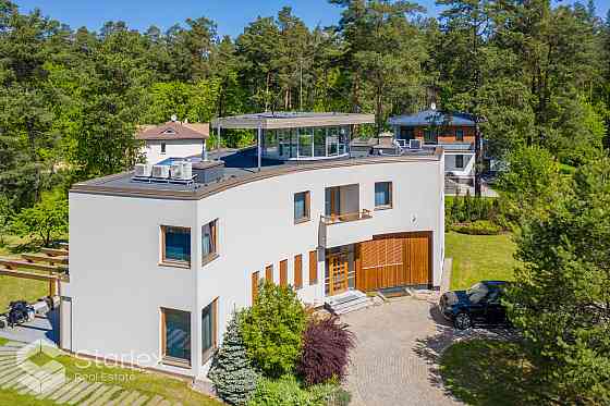 Дом с бассейном в Балтезере. Архитектор М. Гельзис.
Продается изысканный, Ādažu novads