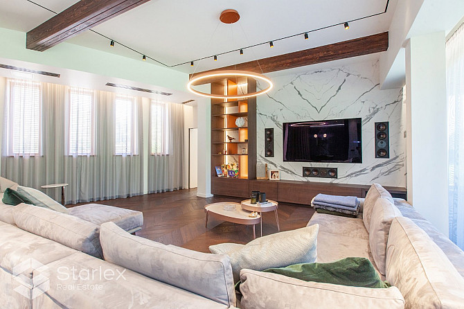 Дом с бассейном в Балтезере. Архитектор М. Гельзис.
Продается изысканный, Адажский округ - изображение 11