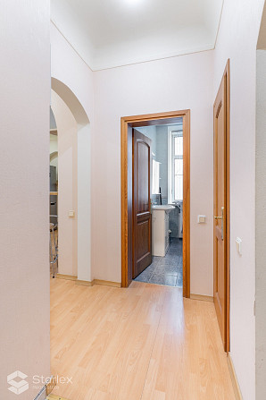 Тихий центр, ул. Я. Алунана 6, 2-комнатная квартира - гостиная, совмещенная с кухней, Рига - изображение 20