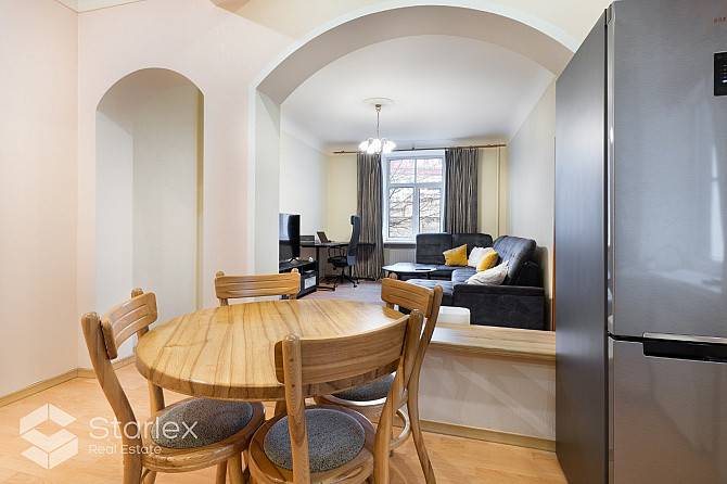 Тихий центр, ул. Я. Алунана 6, 2-комнатная квартира - гостиная, совмещенная с кухней, Рига - изображение 10