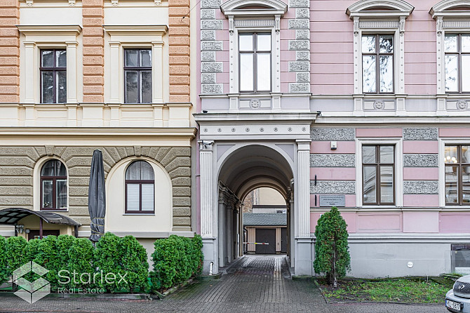 Тихий центр, ул. Я. Алунана 6, 2-комнатная квартира - гостиная, совмещенная с кухней, Рига - изображение 14