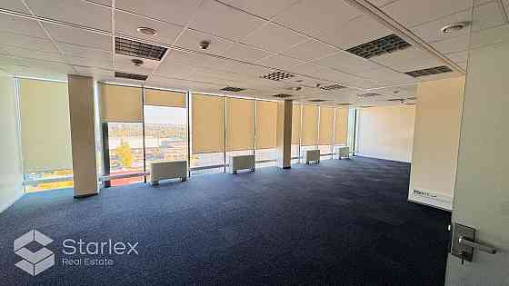 Офисное помещение с панорамным видом на Даугаву и Ригу. Высокий этаж. Офисное Рига