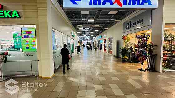 Просторное помещение в торговом центре. Удобный подъезд, большая парковка, рядом Рига