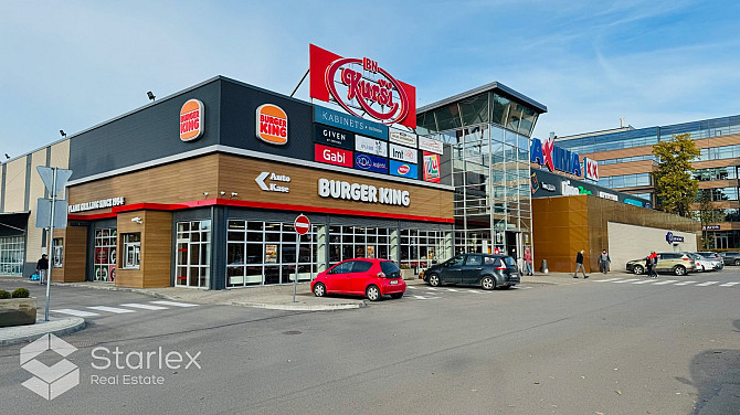 Просторное помещение в торговом центре. Удобный подъезд, большая парковка, рядом Рига - изображение 1