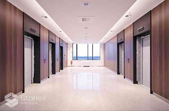 Новое - современное офисное здание в районе улицы Краста, недалеко от центра Рига