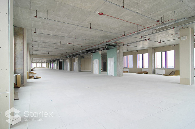 Новое - современное офисное здание в районе улицы Краста, недалеко от центра Рига - изображение 8