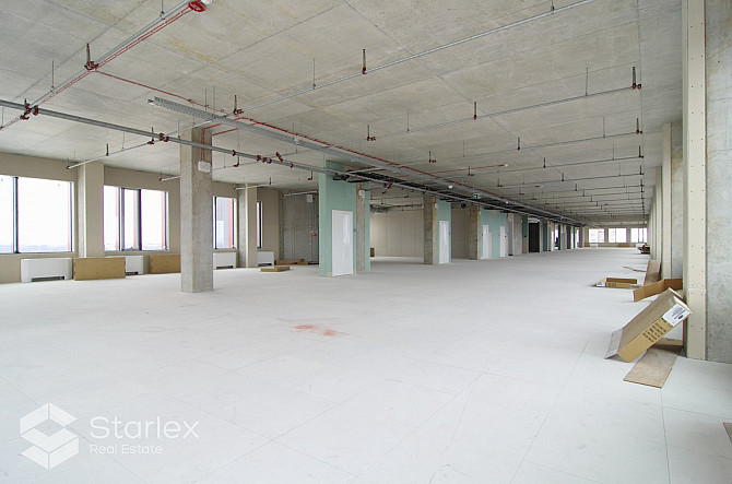 Новое - современное офисное здание в районе улицы Краста, недалеко от центра Рига - изображение 7