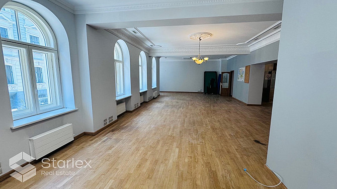 Офисные помещения В тихом центре, в престижном доме, офис в хорошем состоянии, Рига - изображение 2