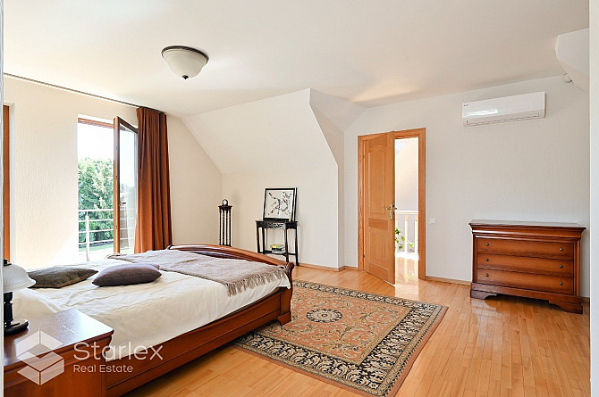 Просторный и впечатляющий частный дом в Биерини. Великолепный двухэтажный дом и Рига - изображение 11