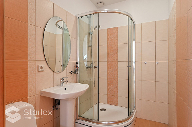 Просторный и впечатляющий частный дом в Биерини. Великолепный двухэтажный дом и Рига - изображение 16