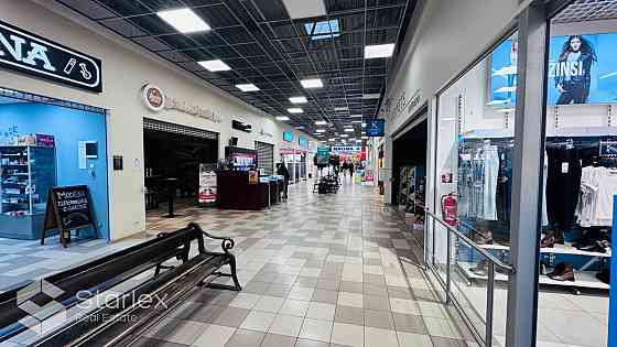 Компактное помещение в торговом центре. Удобный подъезд, просторная парковка, Rīga