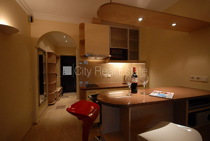 Реновированный дом, благоустроенная озеленённая территория, закрытый двор, Рига - изображение 16