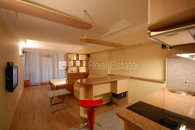 Реновированный дом, благоустроенная озеленённая территория, закрытый двор, Рига - изображение 19