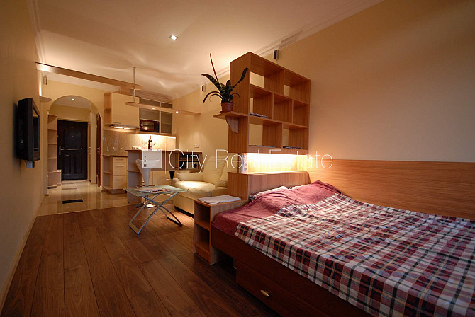 Реновированный дом, благоустроенная озеленённая территория, закрытый двор, Рига - изображение 15