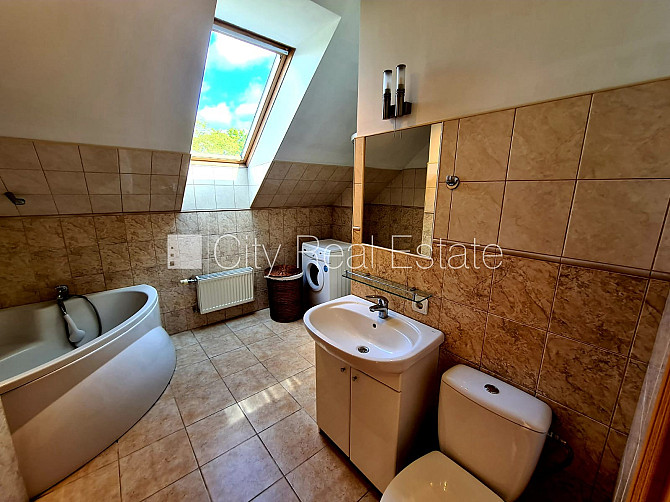 Домовладение, реставрированный дом, благоустроенный озеленённый двор, закрытая Рига - изображение 19