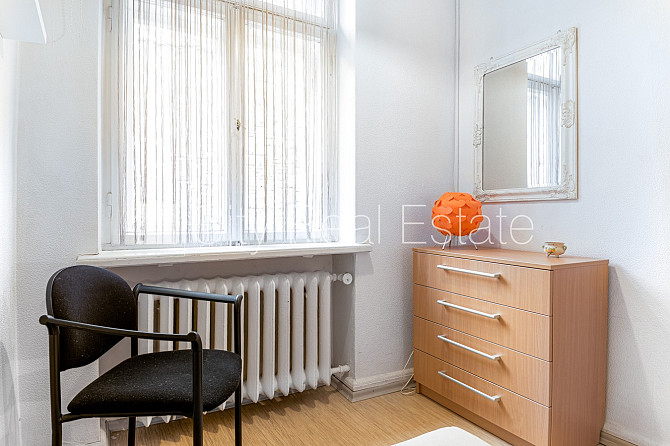 Фасадный дом, реновированный дом, вход с улицы, лестничная клетка после Рига - изображение 10